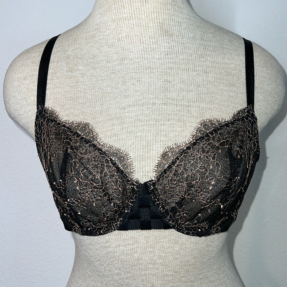 Victorias Secret Lace Underwire Cage Bra